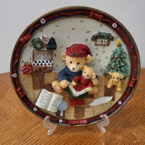 Charming Vintage Teddy Bear Story Time Decorative 3D Christmas Joy Plate - Picture 1 of 4